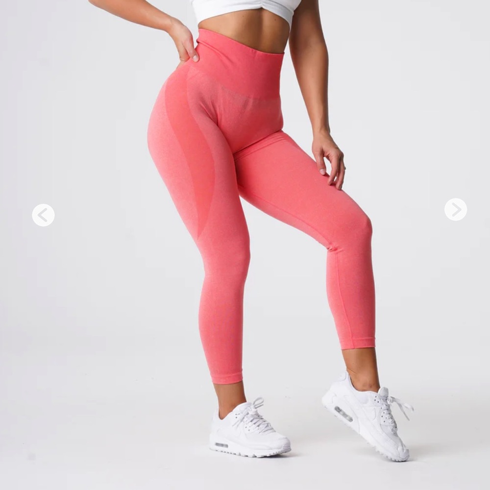 Coral Contour Seamless Leggings